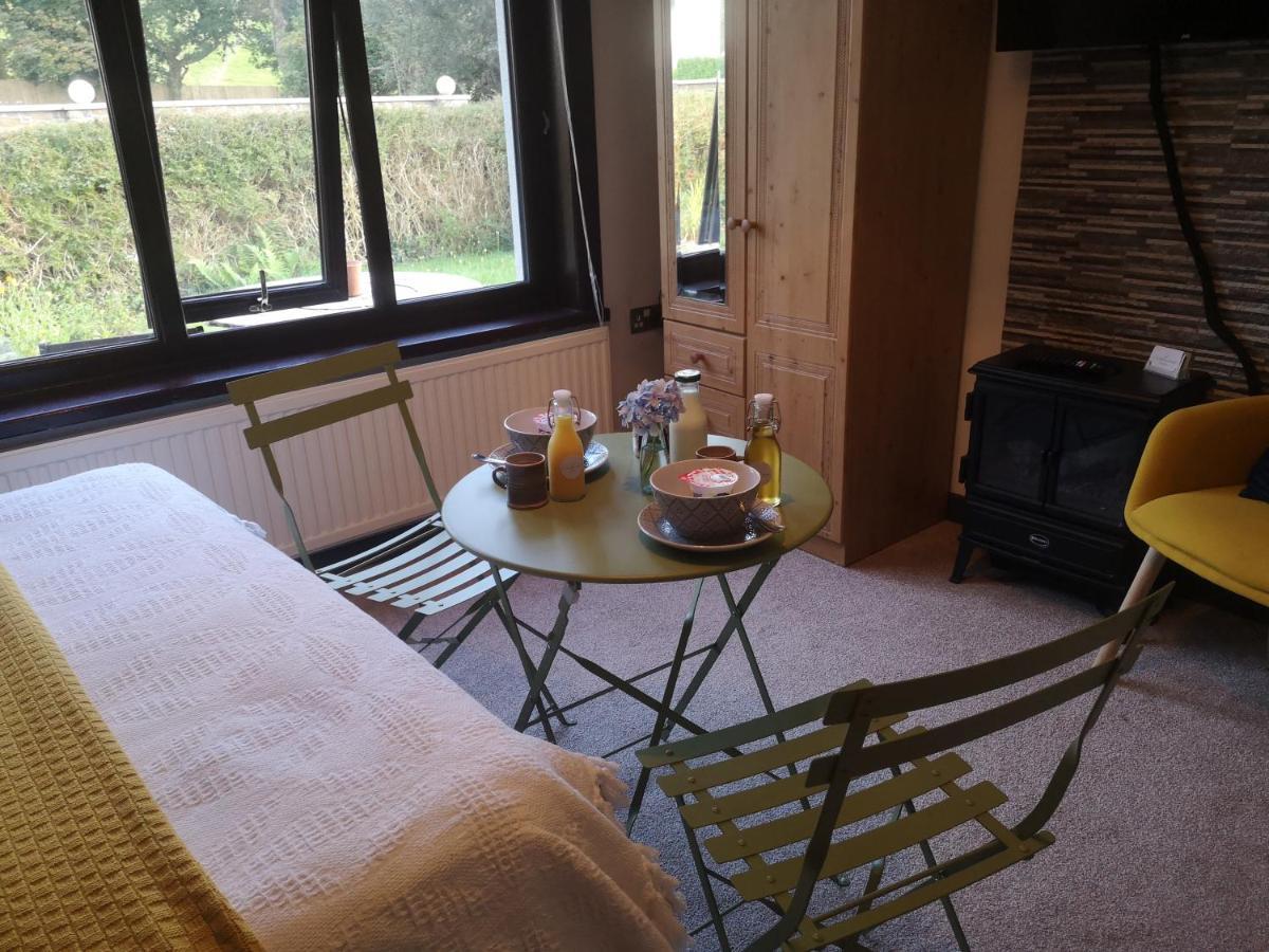 Y Cuddfan Gower Bed & Breakfast Swansea Dış mekan fotoğraf
